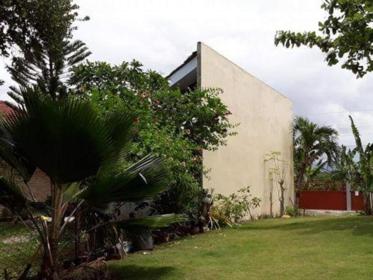 Anekha'S Guest Room Moalboal Exterior photo