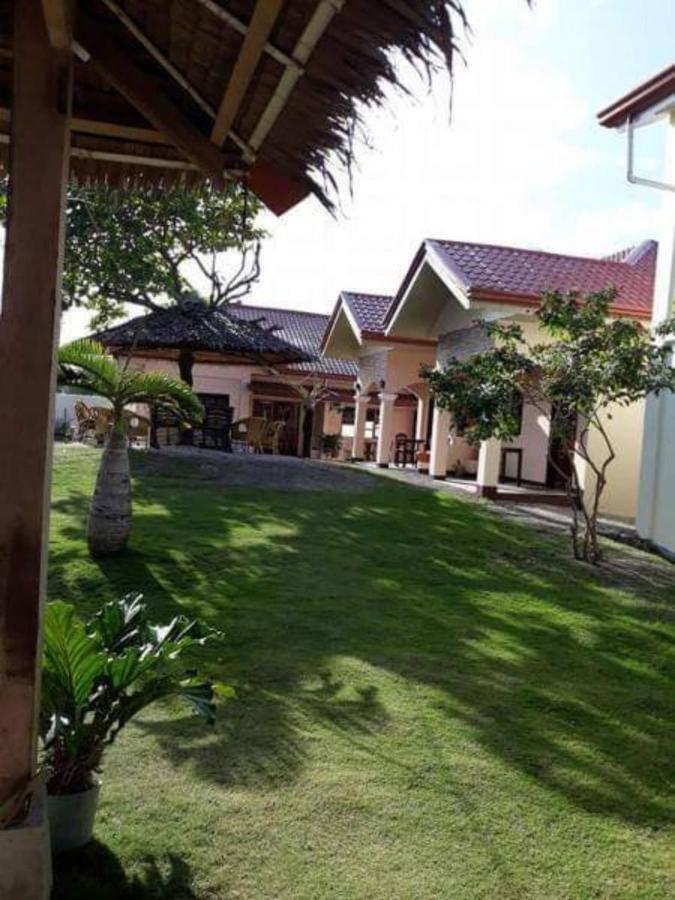 Anekha'S Guest Room Moalboal Exterior photo